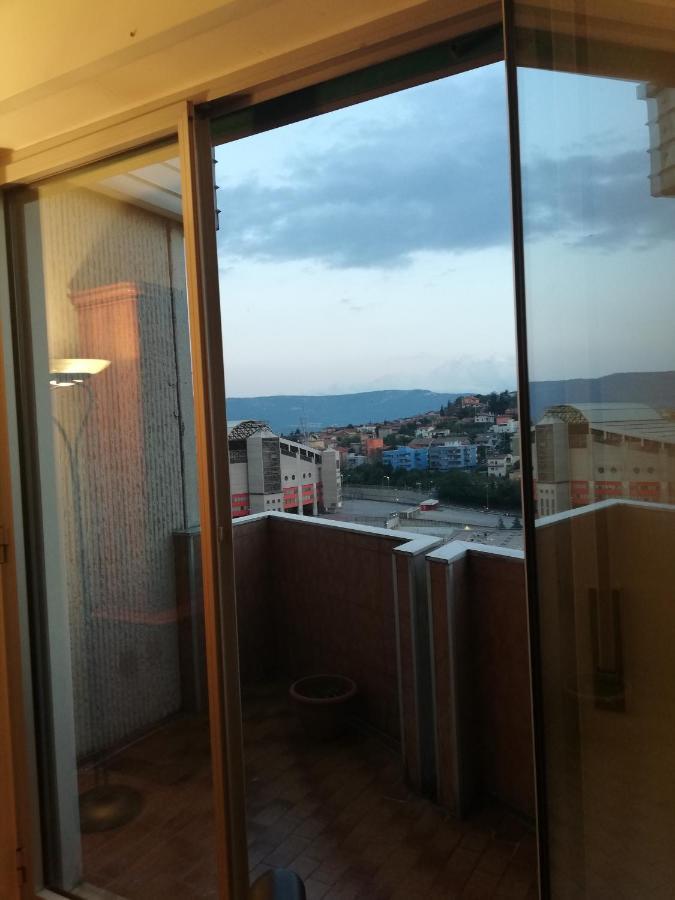 Nino E Issi Apartment ตรีเอสเต ภายนอก รูปภาพ