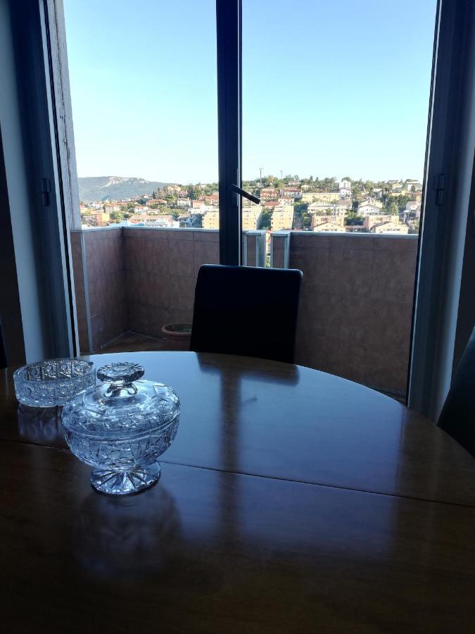 Nino E Issi Apartment ตรีเอสเต ภายนอก รูปภาพ