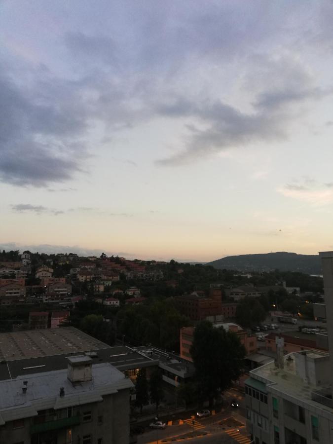 Nino E Issi Apartment ตรีเอสเต ภายนอก รูปภาพ